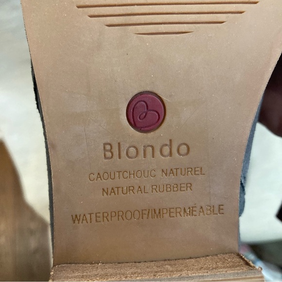 BLONDO Sz 8.5 Suede Low Heel Chelsea Pull On Ankle Boots Booties - Picture 10 of 11